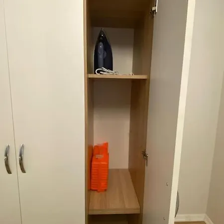 Spacious 3br 3ac Near Metro