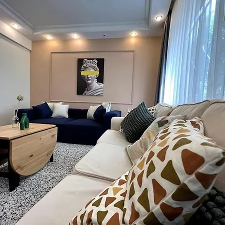 Spacious 3br 3ac Near Metro Istanbul