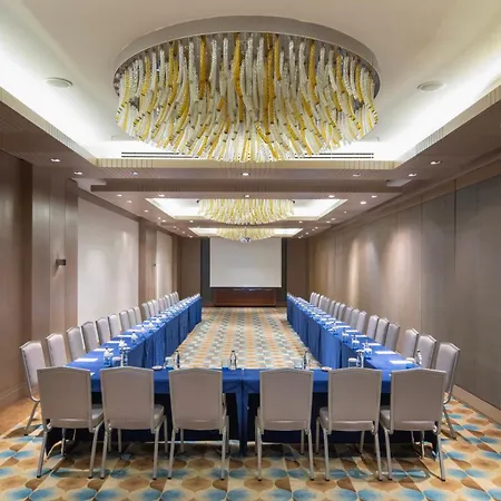 Otel Windsor & Convention Center