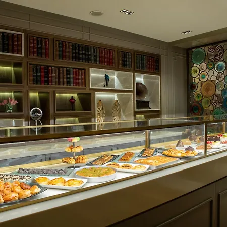 Otel Windsor & Convention Center 5*