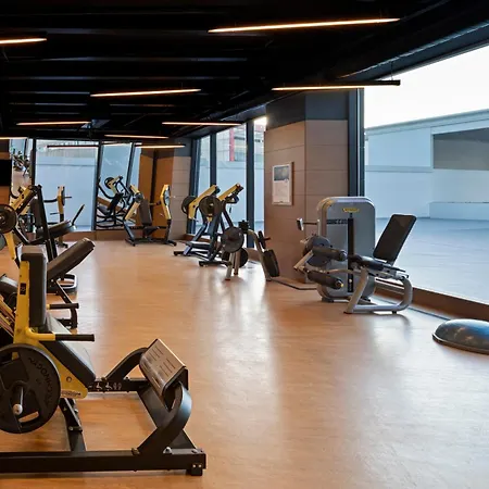 Windsor & Convention Center فندق