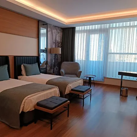 Expoist Otel