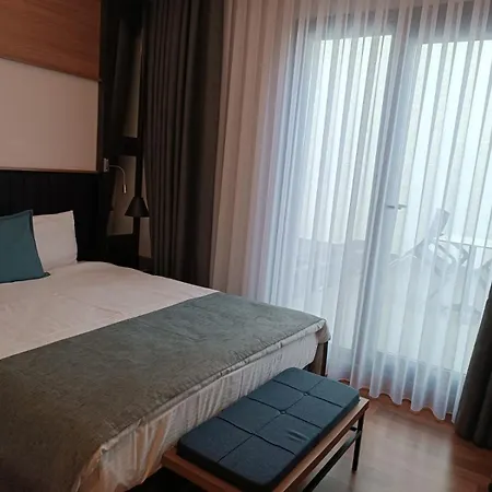 Expoist Otel 3*