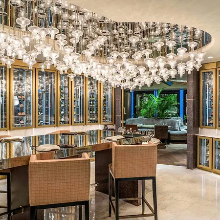 Raffles 5*