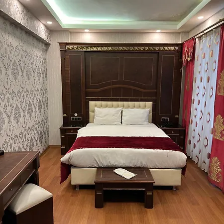 Napolyon Hotell