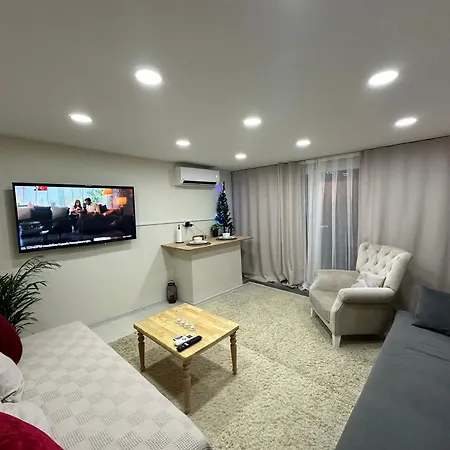 Apartament Fatih Merkezi Lokasyon Guzel Teras Manzarasi