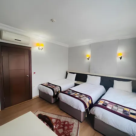 Maritime Hotel