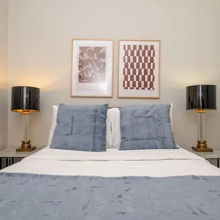 Cosy Historical Apartment *