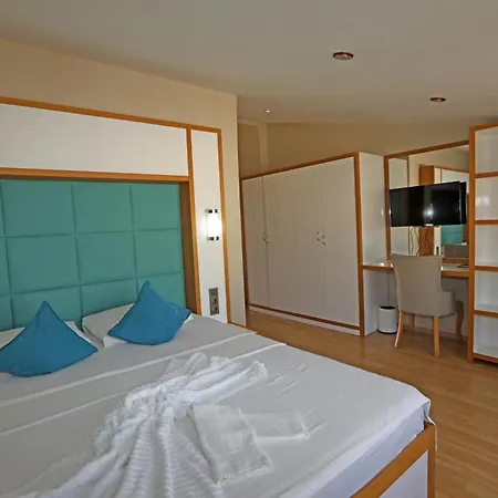 Hotel Mezzo