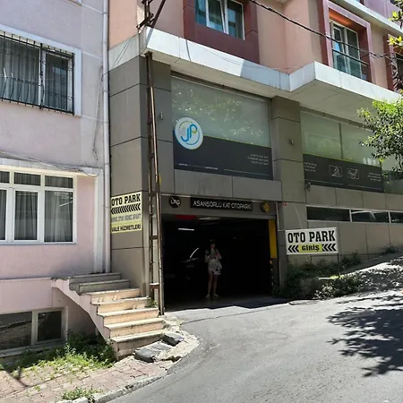 Lovely Ezgi's In Nisantasi