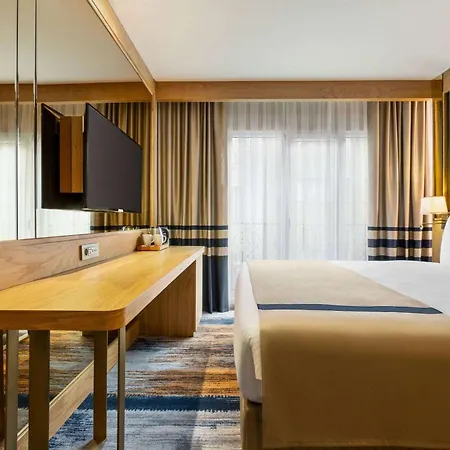 Hotel Days By Wyndham Bomonti
