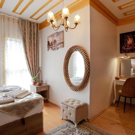 Aparthotel April Story *