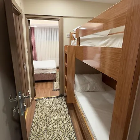 Golden Tulip Aparthotel *