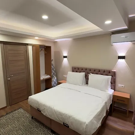 Golden Tulip *