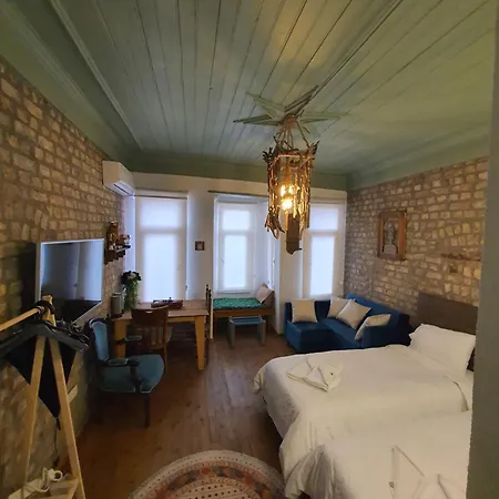 Balat Historical House Apartment Istanbul