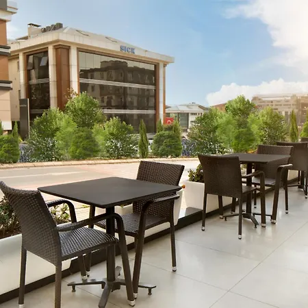 Nish Palace Exlusive Hotel 4*