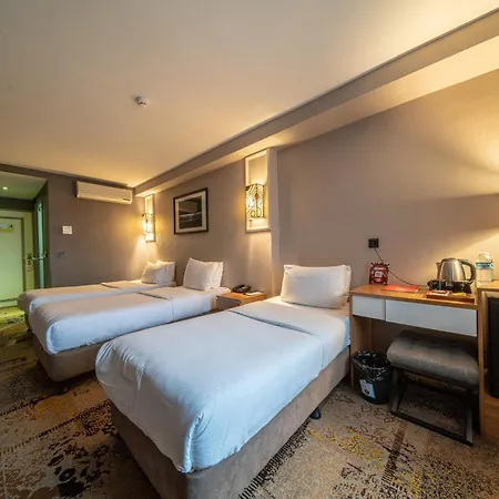 Hotel Seasons 4*
