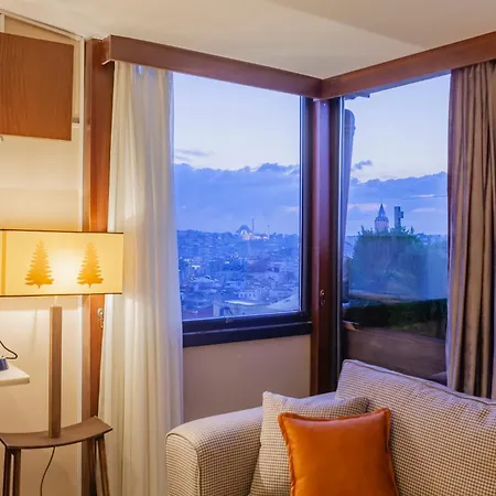 Ξενοδοχείο με διαμερίσματα Lord Morgan & Exclusive Design Cihangir 2*