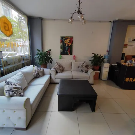 Aparthotel Grafen House