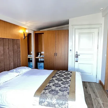 Aren Hotel 3*