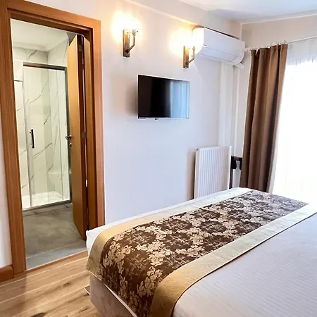 Aren Hotel 3*