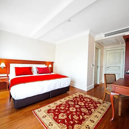 Hotel Aren 3*