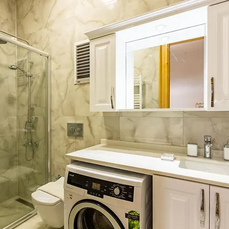 Exceptional Flat 1 Min To Metro & Galata Tower