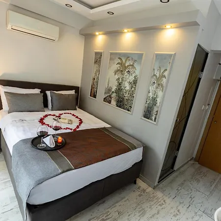 Aparthotel Apollo & *