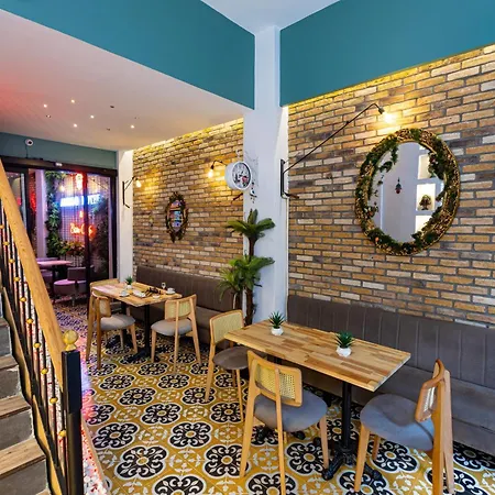 Apollo & Appart hôtel *