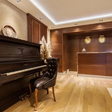 Ξενοδοχείο με διαμερίσματα Lord Morgan & Exclusive Design Cihangir Κωνσταντινούπολη