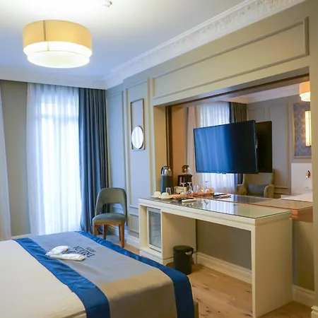 Triada Taksim - Special Category Hotel