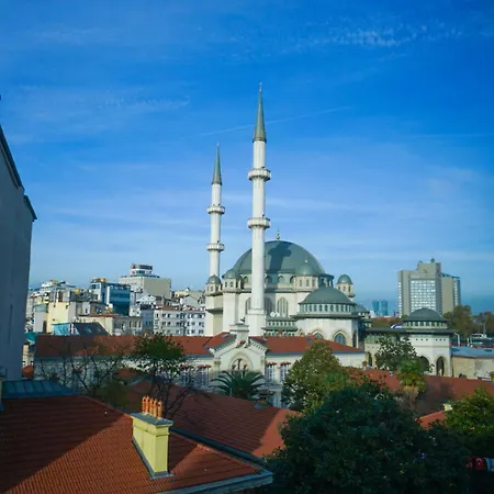 Triada Taksim - Special Category Hotel