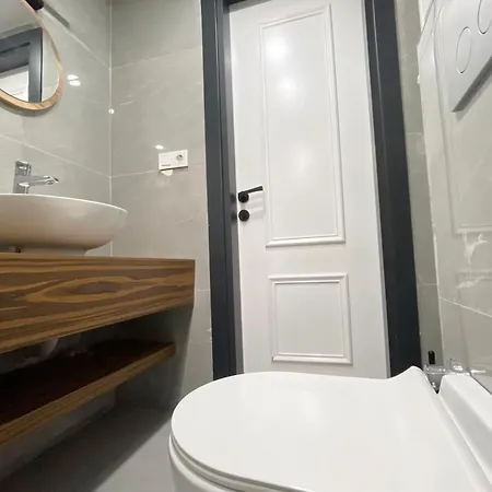 Apartment 2br 2bath With Balcony Near Nisantasi And Taksim #5 Istanbul