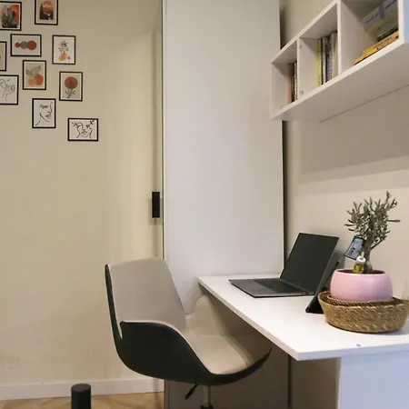 Appartement 2br And 2bath Balcony In Heart Of Isatanbul #3 Istanboel