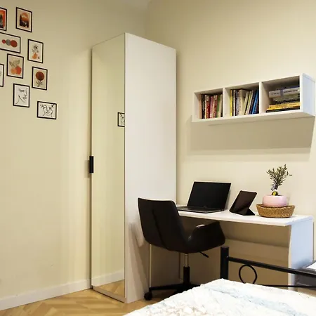 2br And 2bath Balcony In Heart Of Isatanbul #3 Appartement Istanboel
