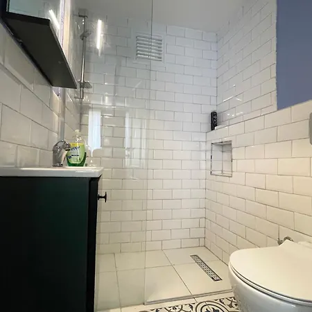 Appartement 2br And 2bath Balcony In Heart Of Isatanbul #3 *