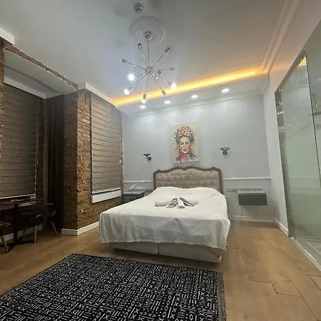 Aparthotel In The Bar Street