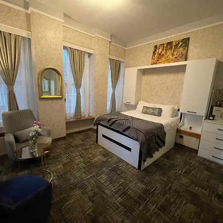 Aparthotel Es Moda Istanbul