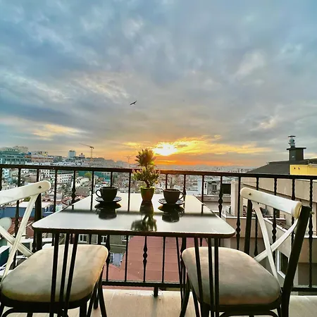 Taksim Larissa Aparthotel 2*