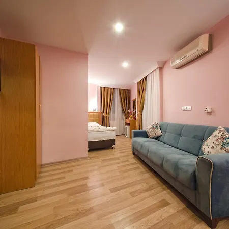 Gulhane Corner Hotel 4*