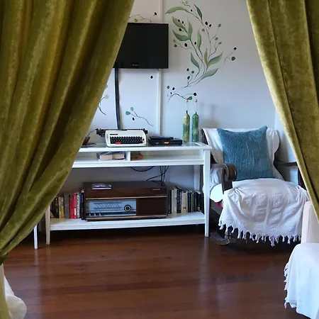 Tilas - In 19th Century Wooden Townhouse,kadikoy Istanbul