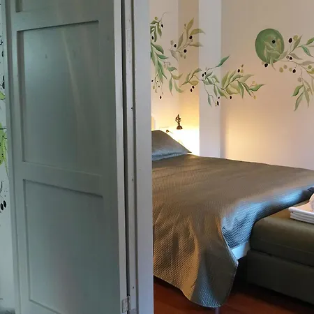 Hotel Tilas - In 19th Century Wooden Townhouse,kadikoy Istanbul