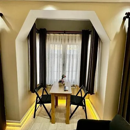 Adgsuites Apartment