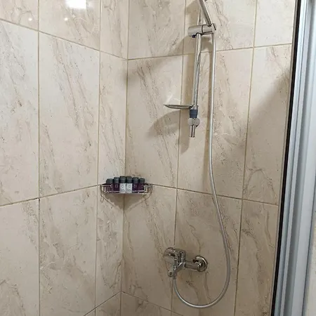 Efzen Hotel *