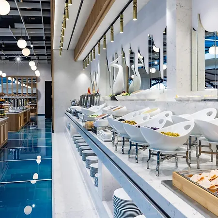 Clarion Golden Horn Hotel 5*