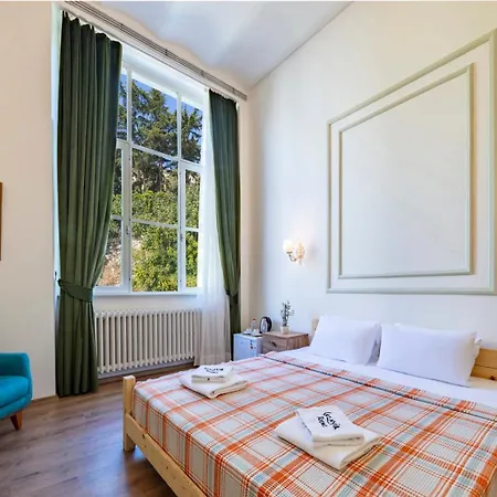 Cezayir Hotel