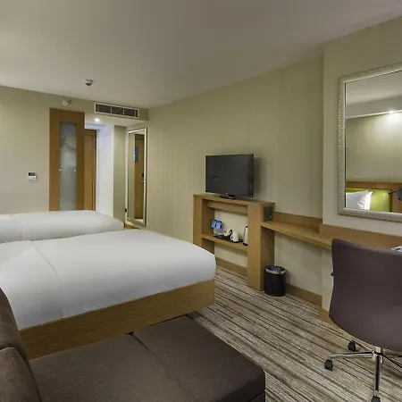 Otel Hampton By Hilton Atakoy 3*