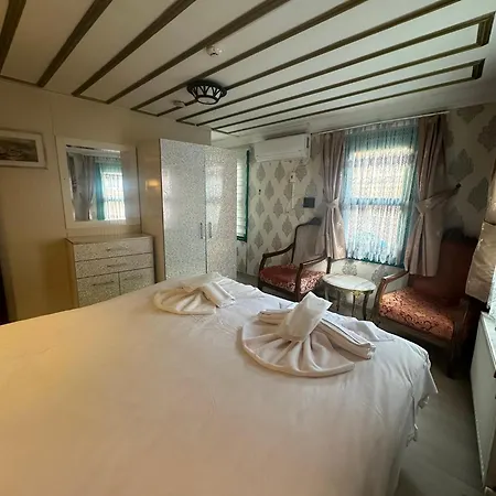 Sophia Studio Apart Apartment