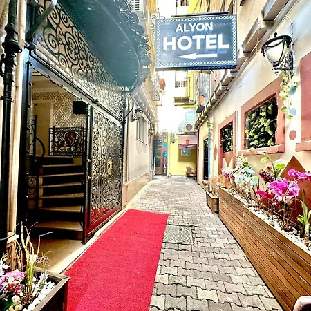 Alyon Taksim