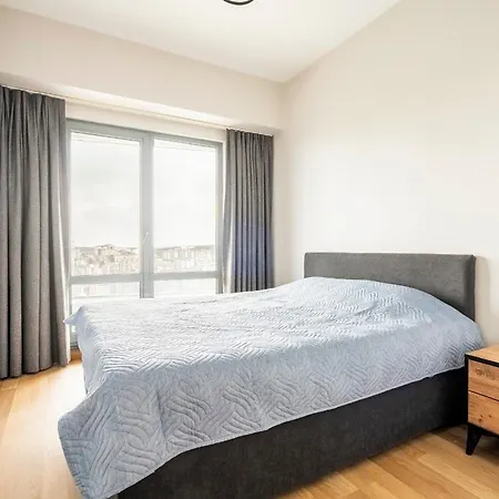 Apartment Premium 3 Bdr Maslak 1453 *